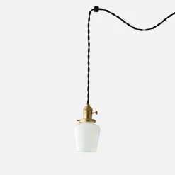Schoolhouse Apartment Plug-In Pendant 2.25