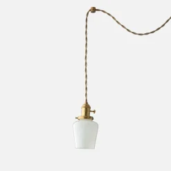 Schoolhouse Apartment Plug-In Pendant 2.25