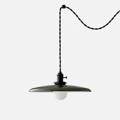 Schoolhouse Apartment Plug-In Pendant 2.25