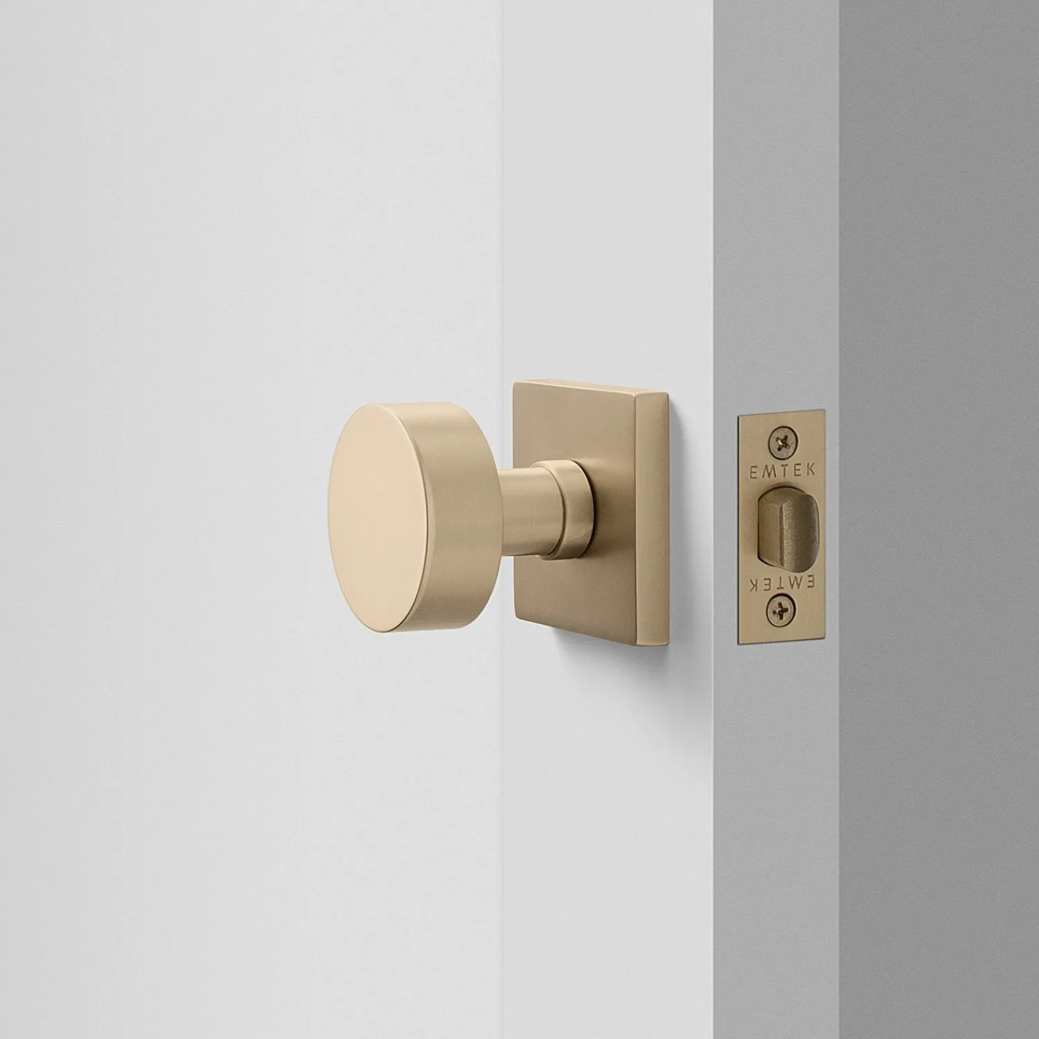 Schoolhouse Berlin Door Set with Cylinder Knob - Satin Brass Best