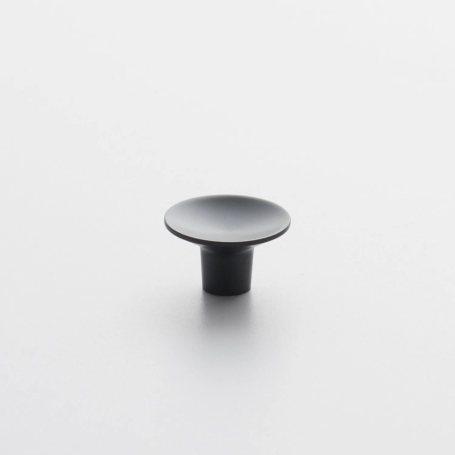 Schoolhouse Dish Knob Clearance