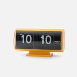 Schoolhouse Flip Clock Online