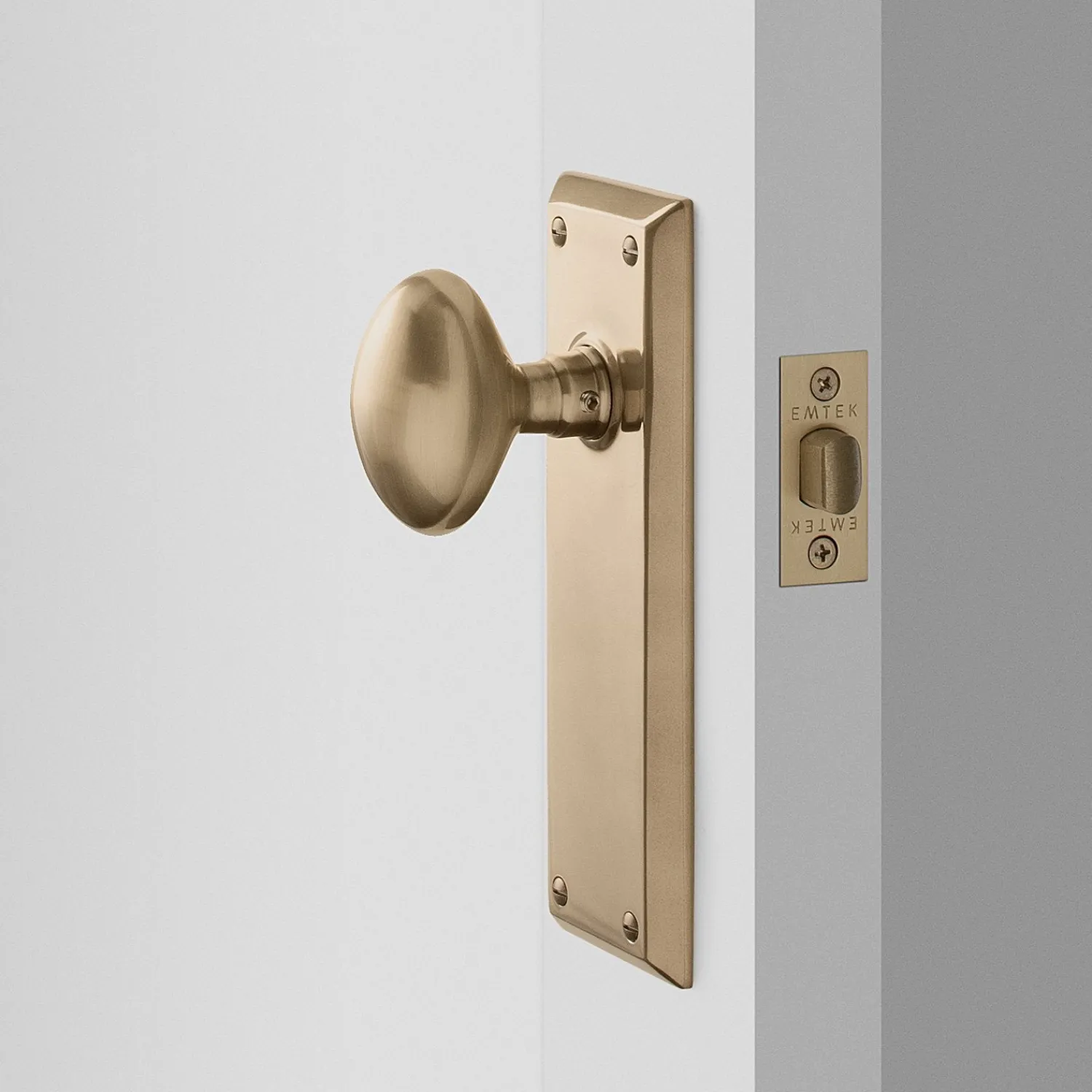 Schoolhouse Freeport Large Door Set with Egg Knob - Antique Brass New