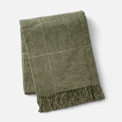 Schoolhouse Merino Basket Weave Throw Hot