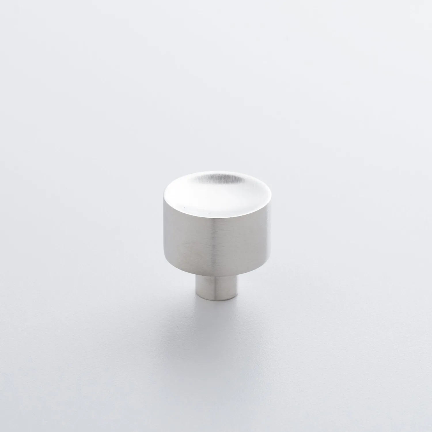 Schoolhouse Mid Century Knob Outlet