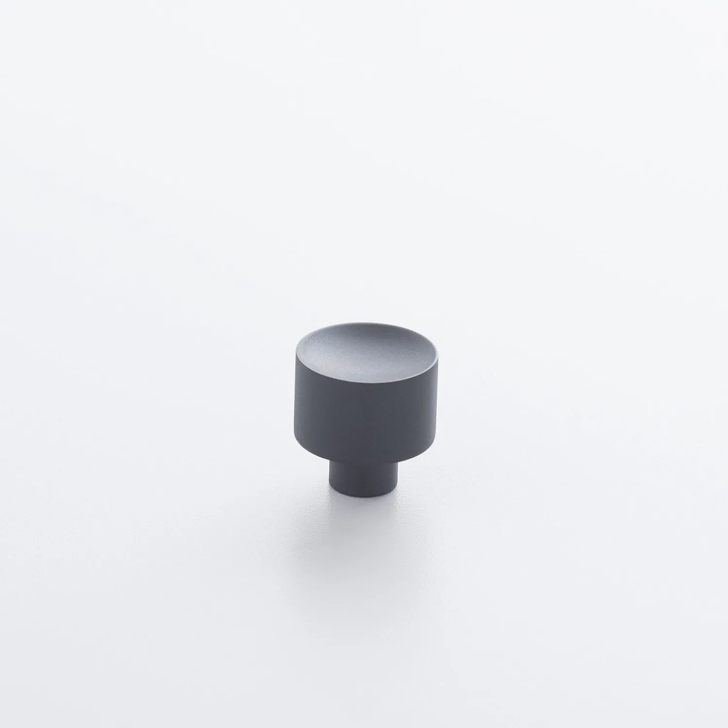 Schoolhouse Mid Century Knob Outlet