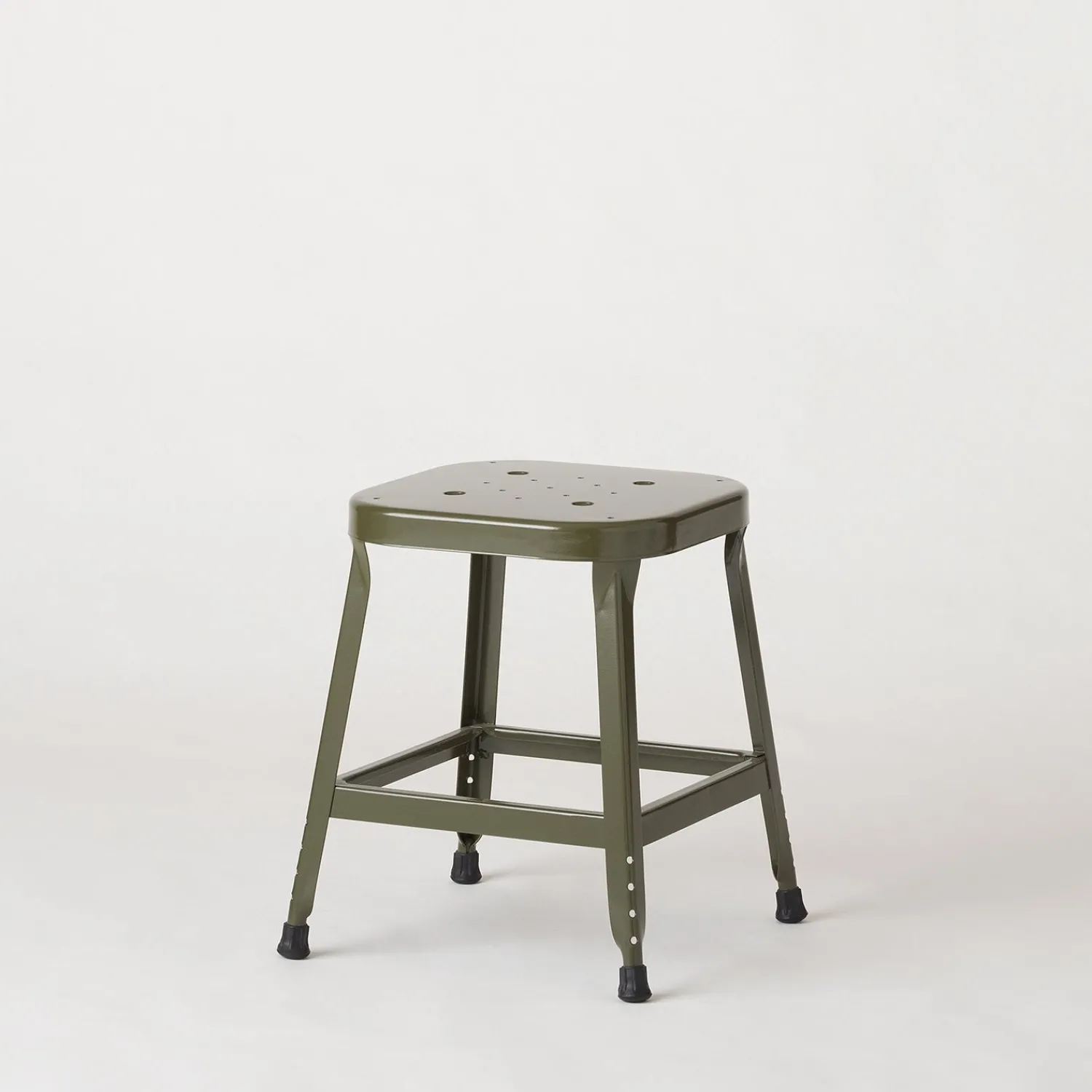 Schoolhouse Utility Stool 18" Outlet