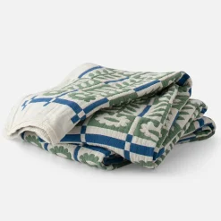 Schoolhouse Stillwater Floral Quilt Discount